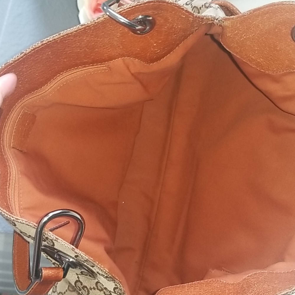 ๐ Gorgeous & authentic Gucci Eclipse bag ๐ - Picture 7 of 12